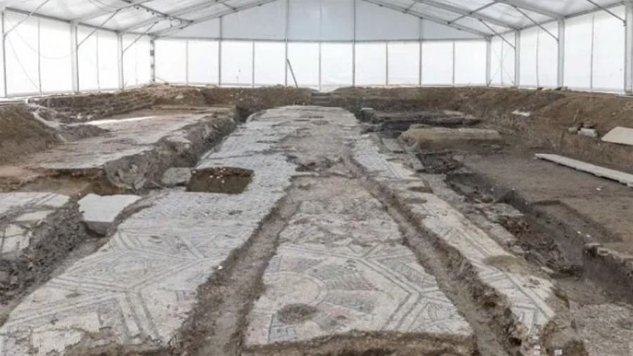 Descubren una iglesia de 1.600 años debajo de una antigua pescadería italiana