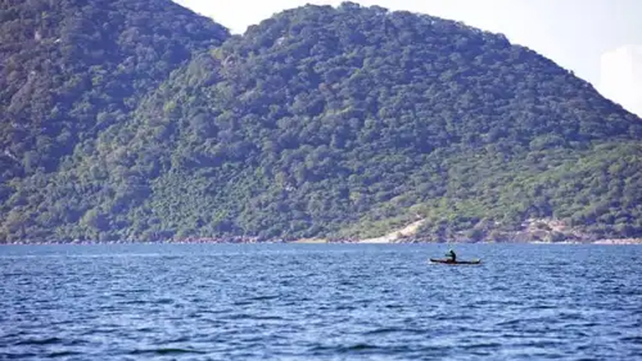 Científicos exploran uno de los lagos más profundos de África y descubren una criatura que sobrevive donde escasea el oxígeno