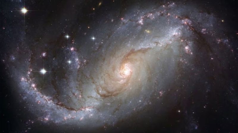 Mientras nuestro Sol viaja a más de 800 mil kilómetros por hora, esta estrella recién descubierta se mueve a 25 mil kilómetros por segundo en el centro de la Vía Láctea