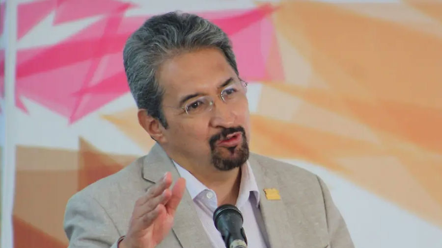 México tiene un déficit de investigadores del 50%: Medardo Serna