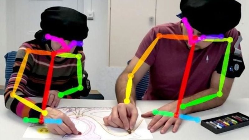 Cuando personas de distintas generaciones crean arte juntas sus cerebros se sincronizan