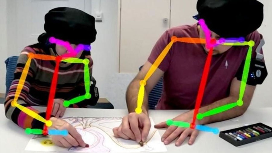 Cuando personas de distintas generaciones crean arte juntas sus cerebros se sincronizan