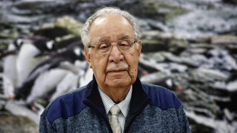 Anelio Aguayo Lobo recibe emotivo homenaje en México