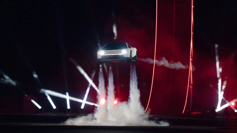 Tesla abre reservas del Roadster en México